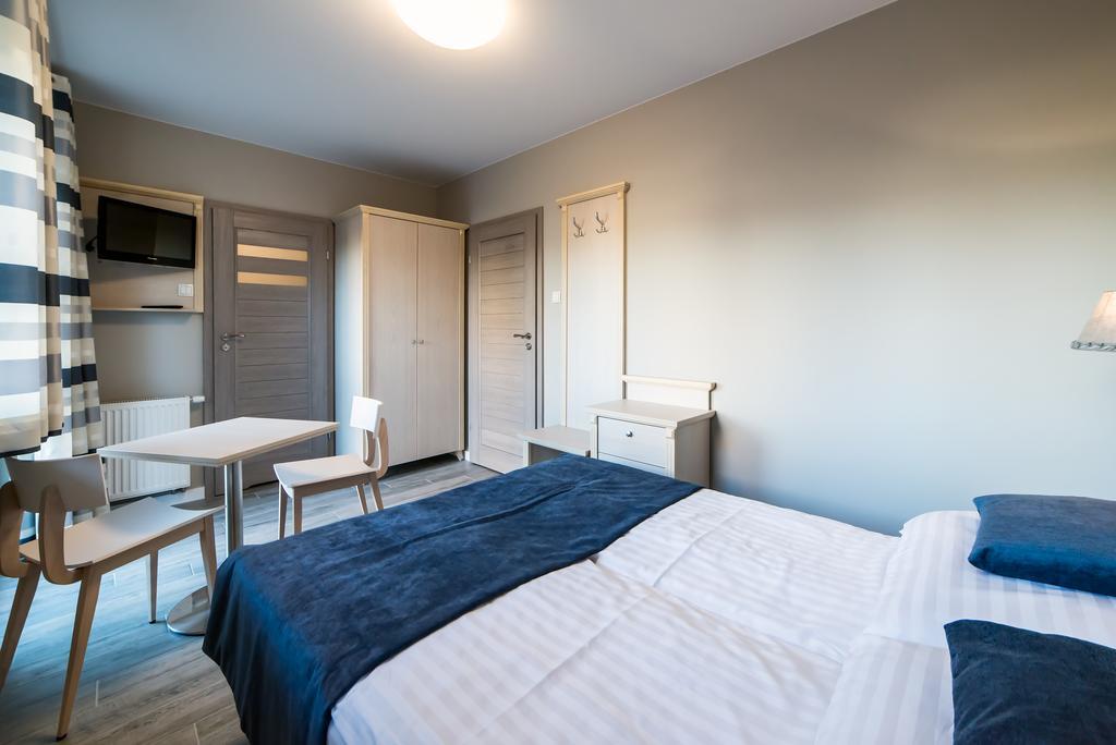 Hotel Farys Jastrzębia Góra Esterno foto