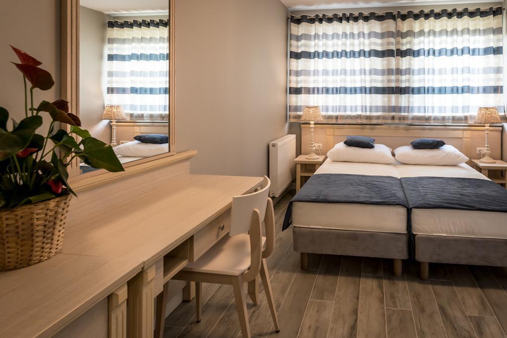 Hotel Farys Jastrzębia Góra Esterno foto