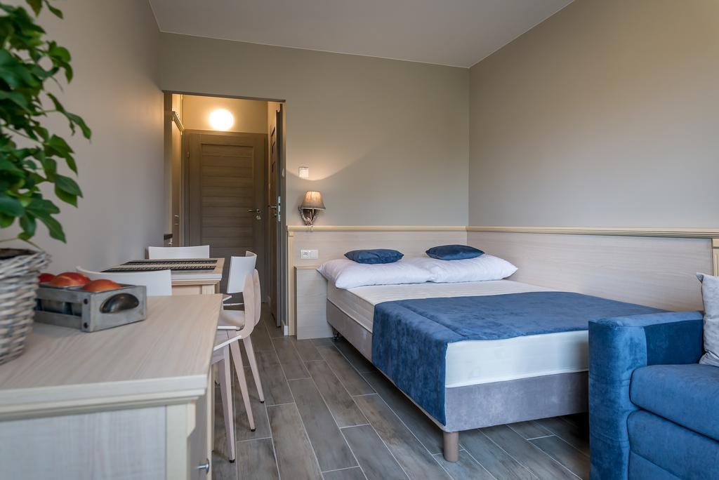 Hotel Farys Jastrzębia Góra Esterno foto