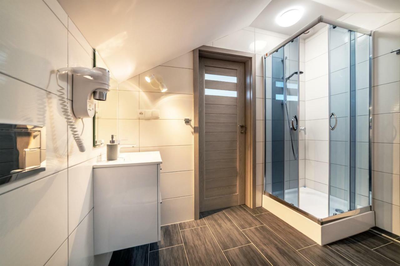 Hotel Farys Jastrzębia Góra Esterno foto